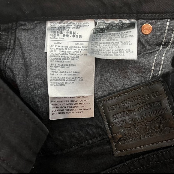 Levi’s Premium Wedgie Fit Women’s Jeans | Black | Cut-Off Hem | 28 - Picture 13 of 15